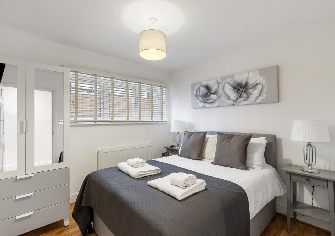 Apartmán Two Bed Flat In Bush Hill Park Enfield Exteriér fotografie