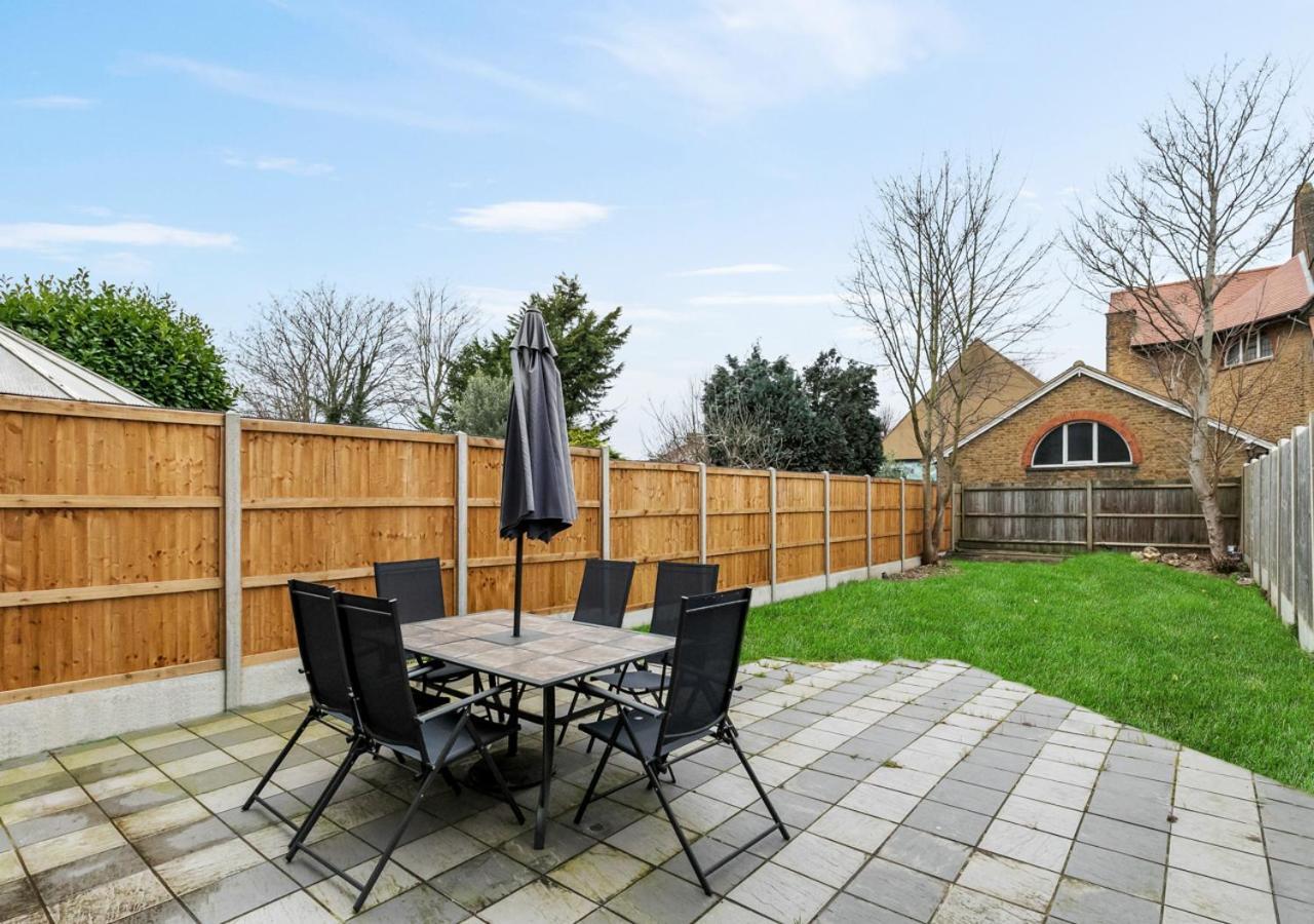 Apartmán Two Bed Flat In Bush Hill Park Enfield Exteriér fotografie